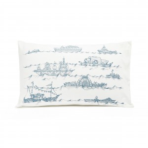 sm__blue boats pillowcase